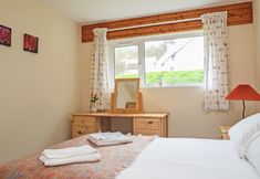 Lainnya 2 4 Manorcombe