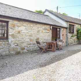Primary image 1 The Bullshed, Deviock Hotels