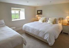 Others 2 Ox Hey Barn