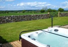 Others 7 Ox Hey Barn