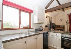 อื่นๆ 7 Walnut Cottage