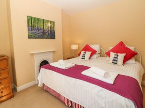 其他 4 Tyddyn Goronwy