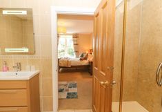 其他 7 Tyddyn Goronwy