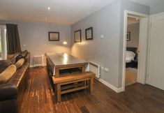 Others 5 Heythrop