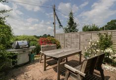 Others 4 Wheelbarrow Cottage