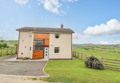 Others Pen Bryn Llan