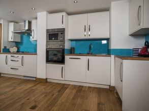 Lainnya 4 The Captain's Penthouse