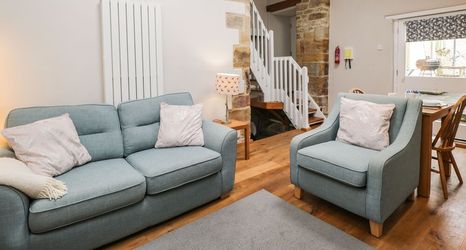 Others 2 Bower Coach House