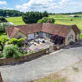 Primary image 1 ザ ファーム ハウス アット ナイブルズ ファーム, シーグリー ヴィラ