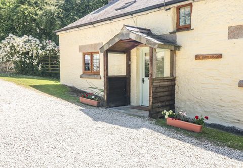 Others Lower West Curry Farmhouse