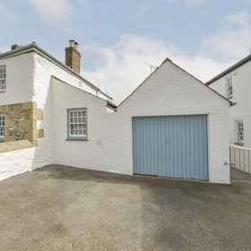 Primary image 1 2 Trerise Cottage, Deviock Hotels