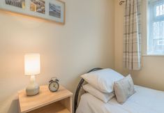 Others 5 Crumstone Corner