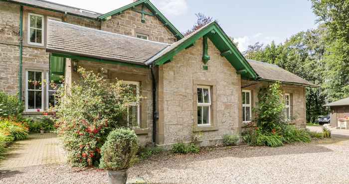 Others Courtyard Cottage