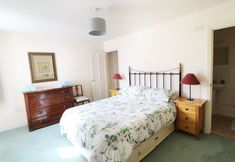 Others 4 Glebe House