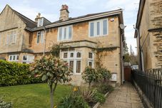 Lainnya 33 Crescent Gardens