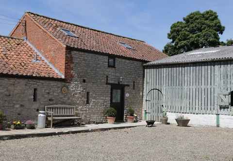 Others The Old Hayloft