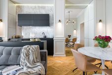 Lain-lain PAULOVE Apartments