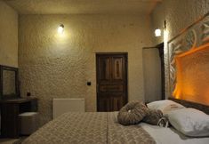 Others 5 Cavusin Cave House