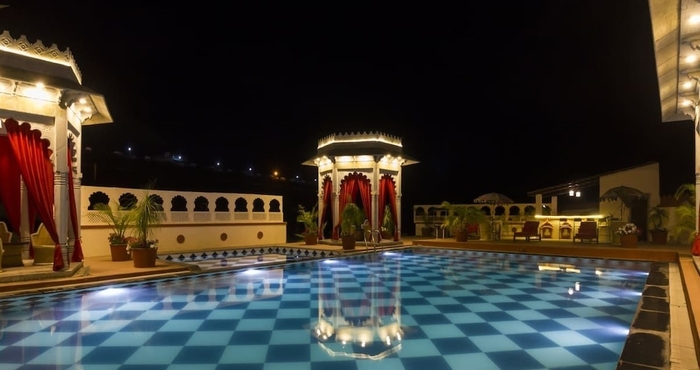 Lainnya Castle Narela Lake Resort