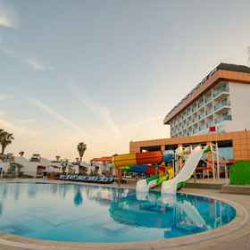 Primary image1Throne Beach Resort & Spa,阿拉拉巴扎飯店