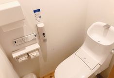 Others 7 BOND - Hostel