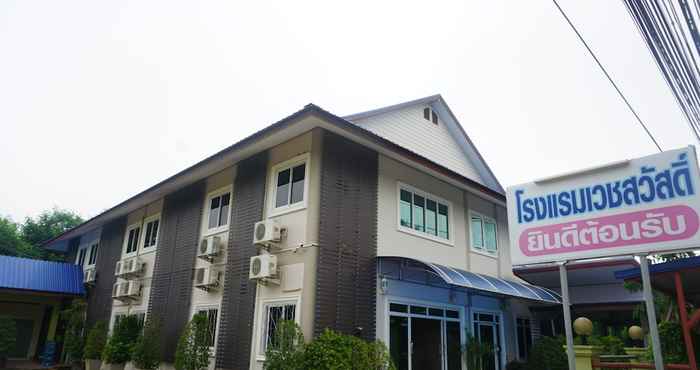 Khác Wetsawat Place Hotel