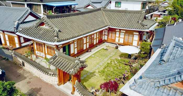 Lainnya Hanok Hyeyum