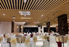 Others 4 D Arc Hotel