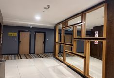 Others 2 D Arc Hotel