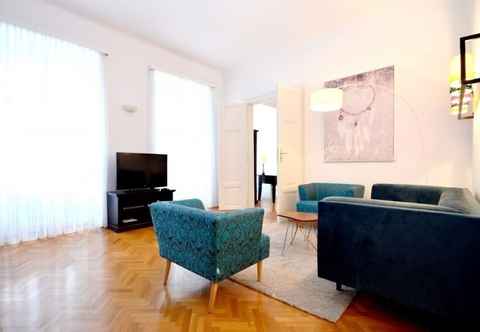 Others Vienna Residence Quiet Apartment With Space for up to 6 People