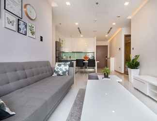 Others 2 Laze Apartment SAIGON Vinhomes Central Park