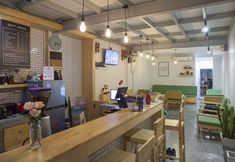 Others 2 Ekanake Hostel