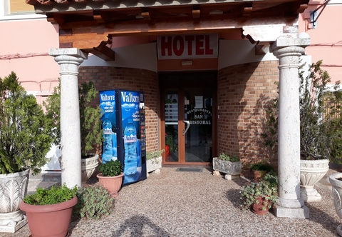 Lain-lain Hotel San Cristobal