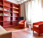 Others 5 Navona Charming Apartment