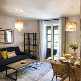 Primary image1Los Lobos Apartamentos,Plaza de las Eras飯店