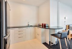 Others 7 Stunning Harbour & City View Studio