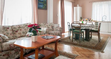 Others 2 Willa Astoria