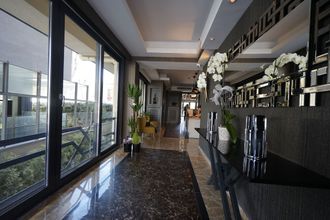 Others 4 Riva's Moda