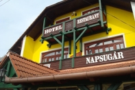 Others Hotel Napsugár és Gulyás Kunyhó Étterem