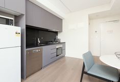 Others 5 New and Stylish Newtown Pad H391