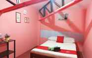 Lainnya 6 Colors Boutique Hostel