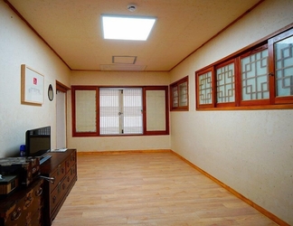 Khác 2 Hanok Hotel Dong Nak Won