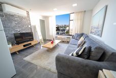 Lain-lain YalaRent Designed 1BR Apartments - Families only