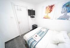 Lain-lain 3 YalaRent Designed 1BR Apartments - Families only