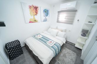 Lain-lain 4 YalaRent Designed 1BR Apartments - Families only