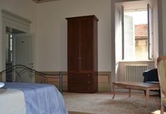 Others 5 Palazzo Roberti