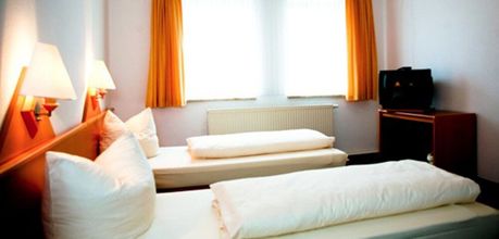 Khác 4 Hotel & Restaurant Taubennest