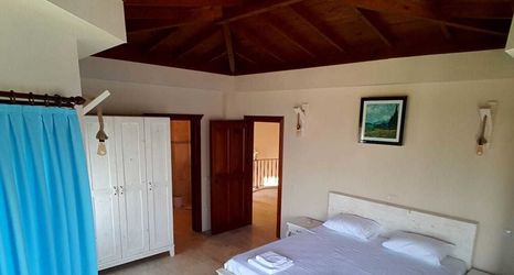 Others 2 Villeamira 1