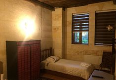 其他 7 Monastery Cave Hotel