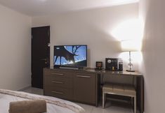 Others 4 Luxury Suite By The Pool